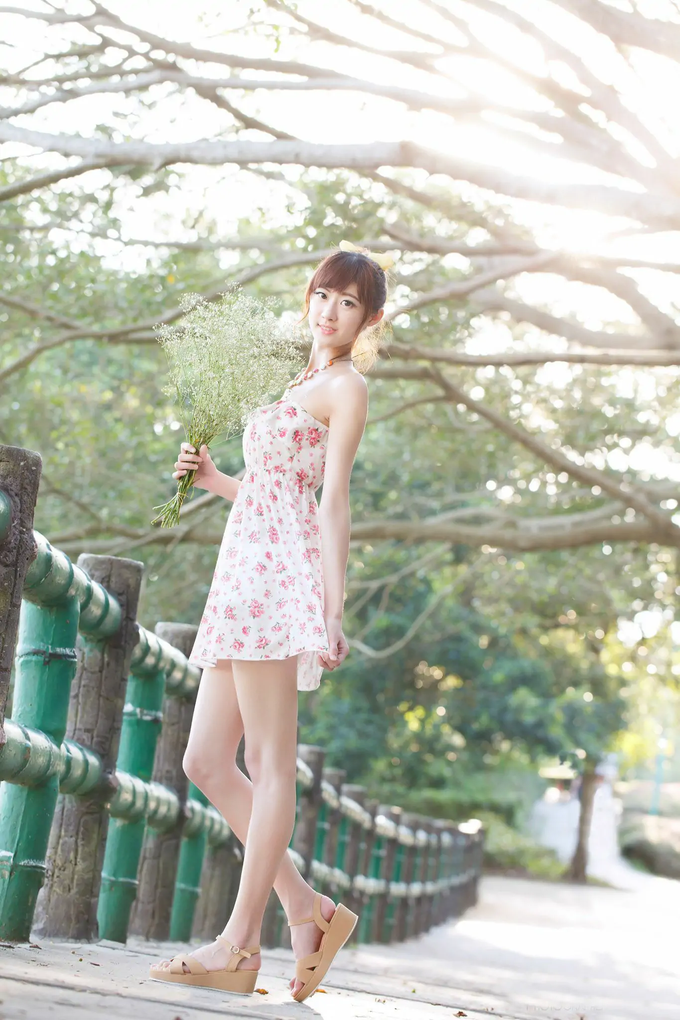 台湾模特Queena/林茉晶《公园外拍》