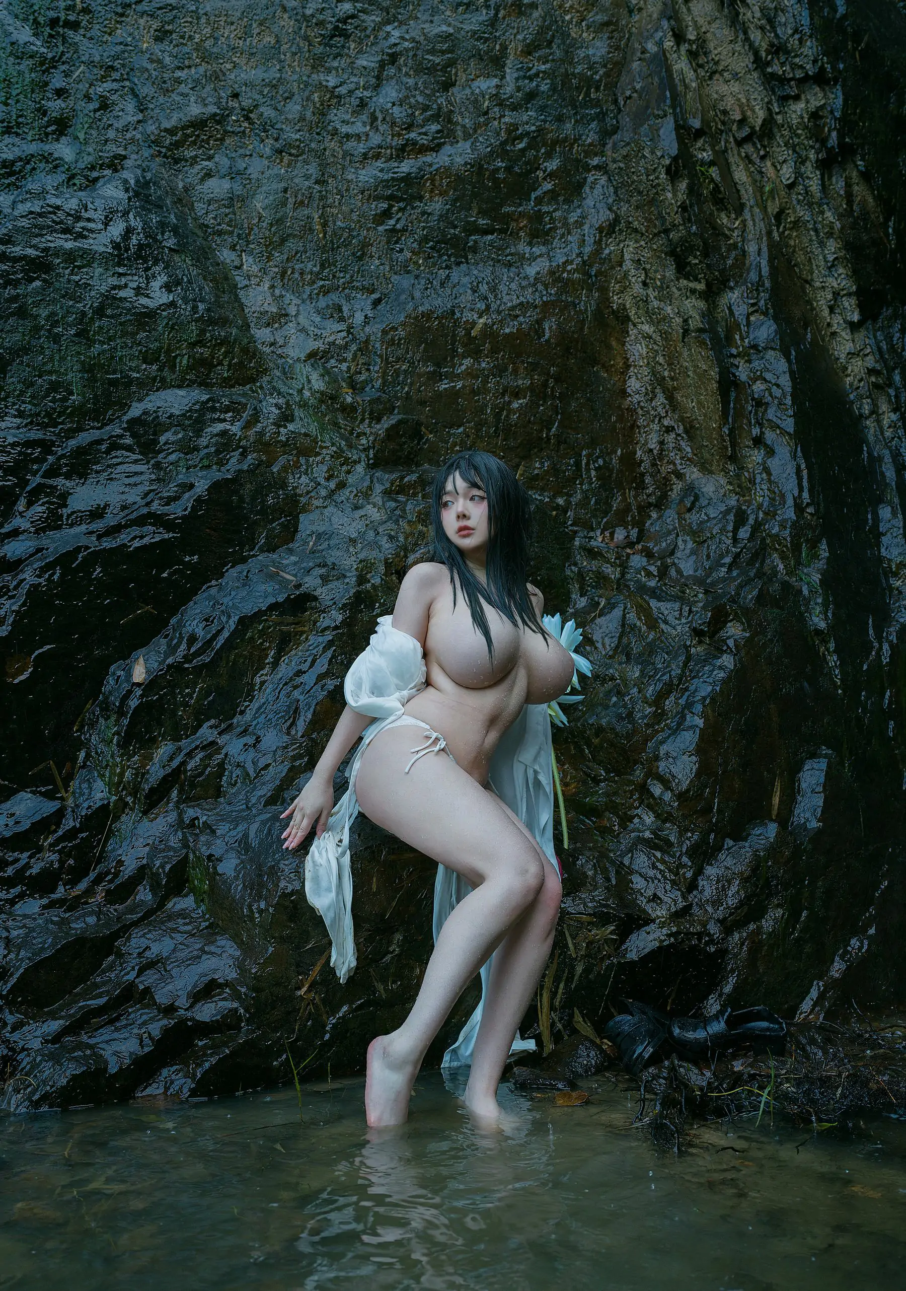 [COS福利] NinJA阿寨寨写真 – 神明巫女