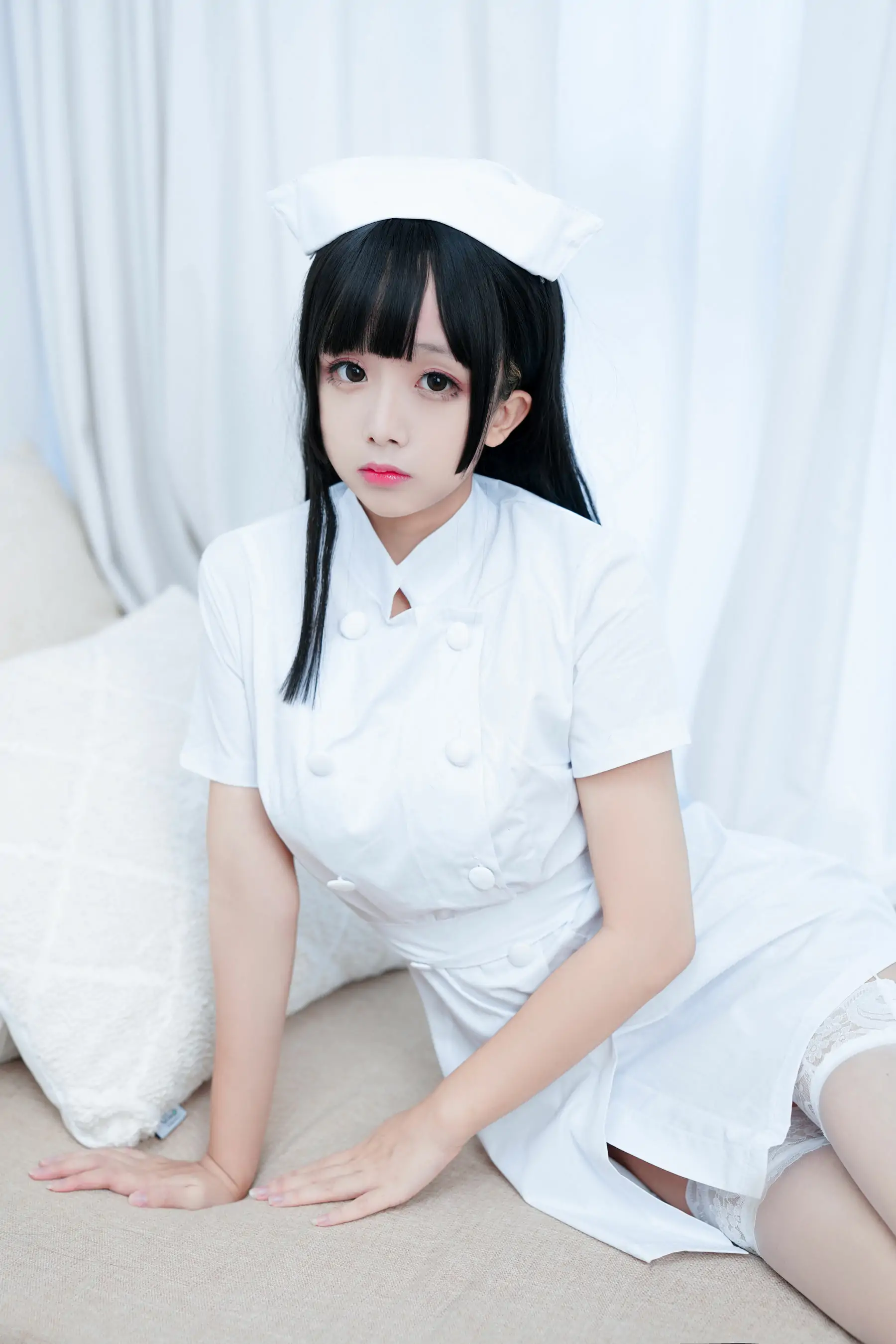 [COS福利] Cosplay日奈娇 – 纯白护士