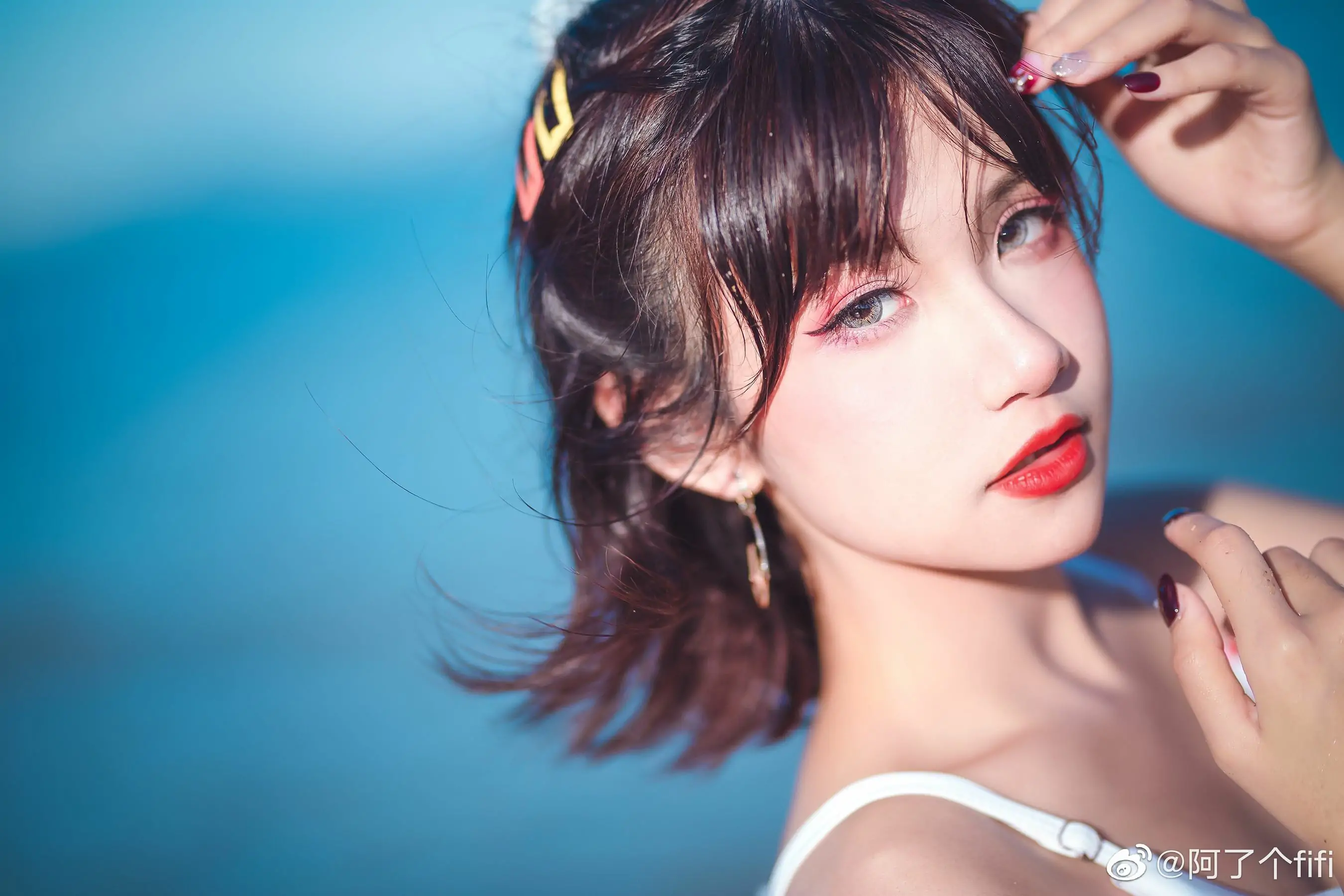 [COS福利] 动漫博主阿了个fifi – 夏天泳装