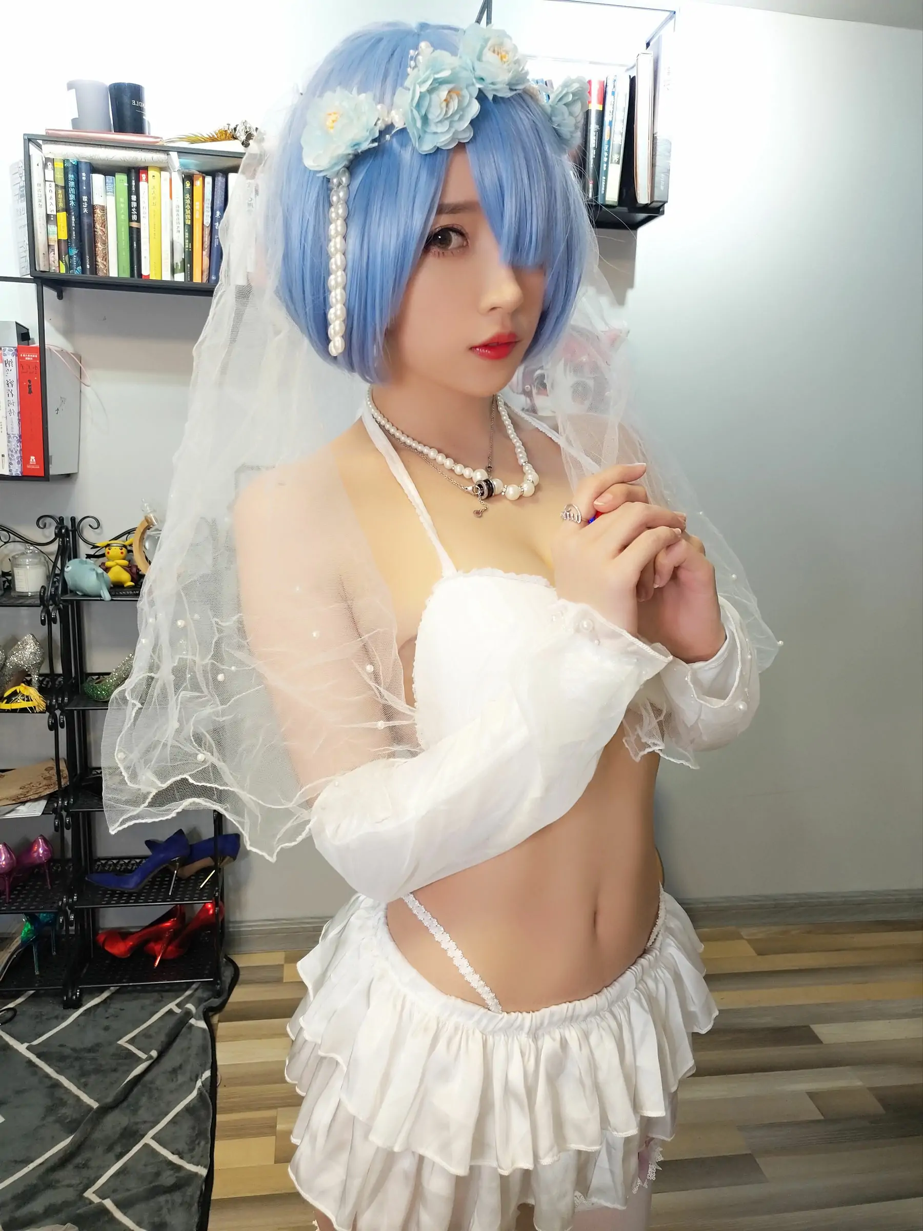 [COS福利] 斗鱼主播小女巫露娜 – 雷姆婚纱