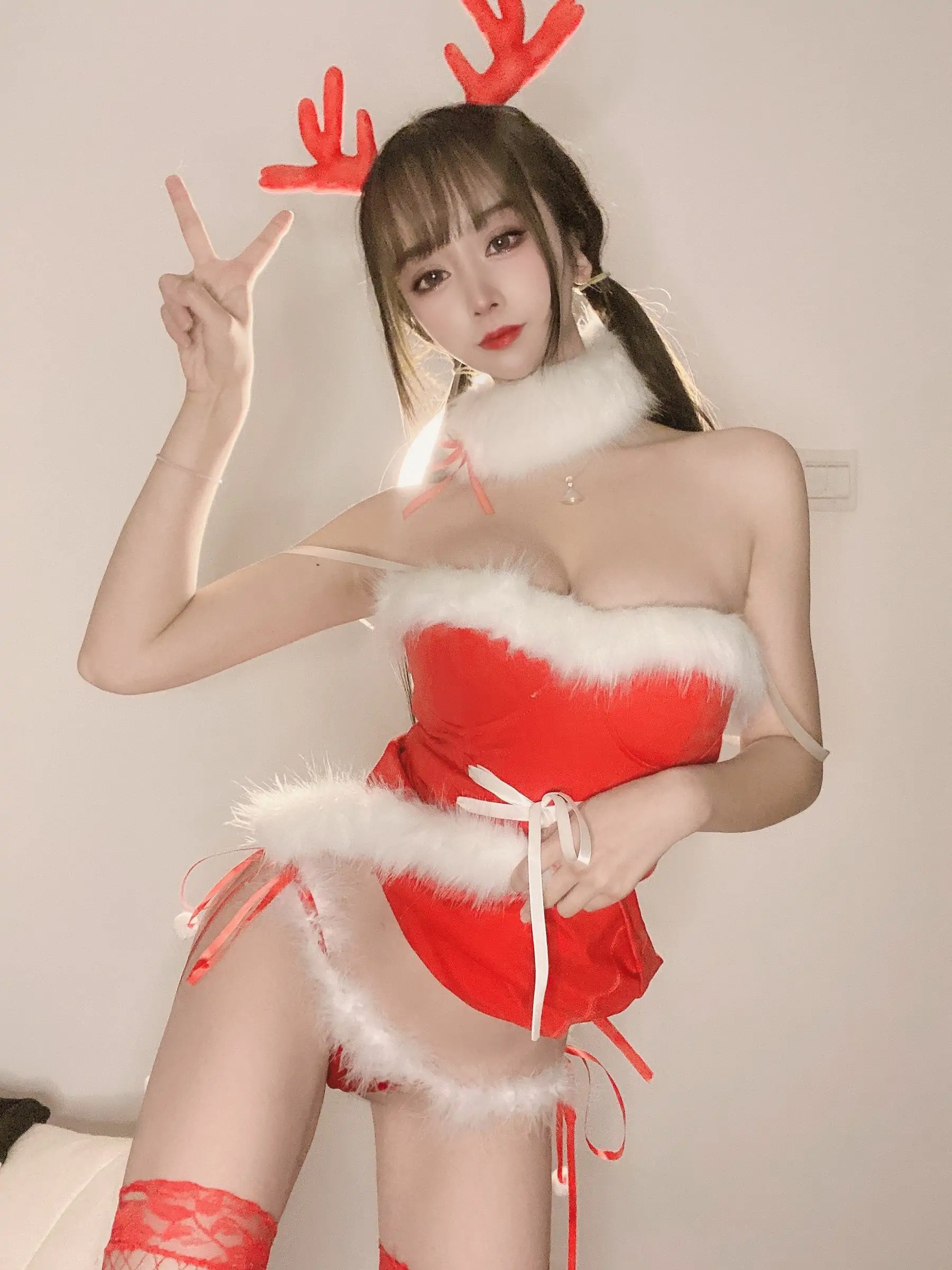 [Cosplay] 斗鱼米线线sama – 圣诞特辑