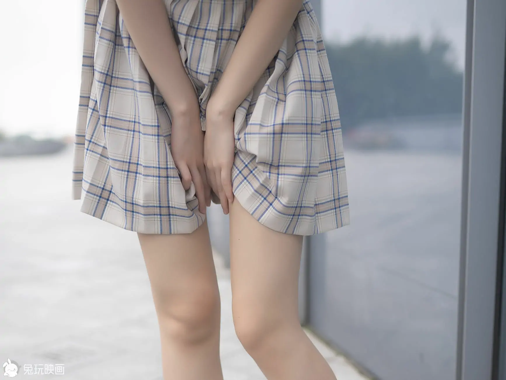 [兔玩映画] – 一半袜子一半脱掉
