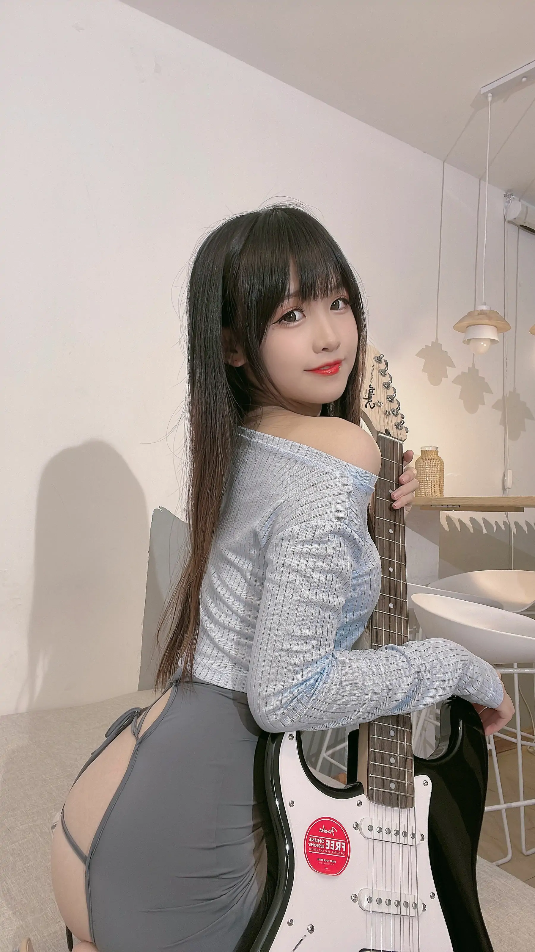[福利COS] miko酱ww – 吉他妹妹