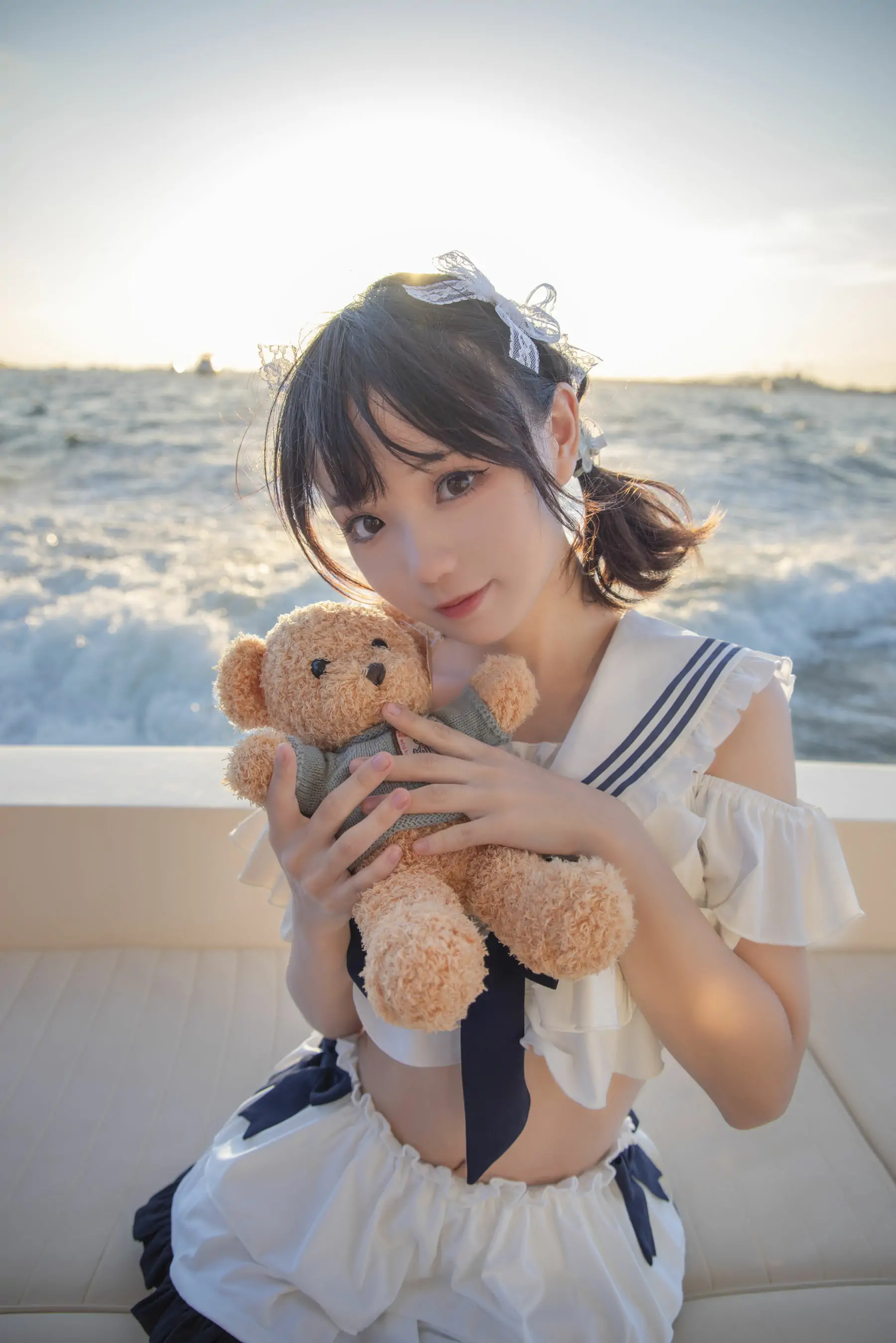 [福利COS] 花柒Hana - 三亚熊之海军风泳装
