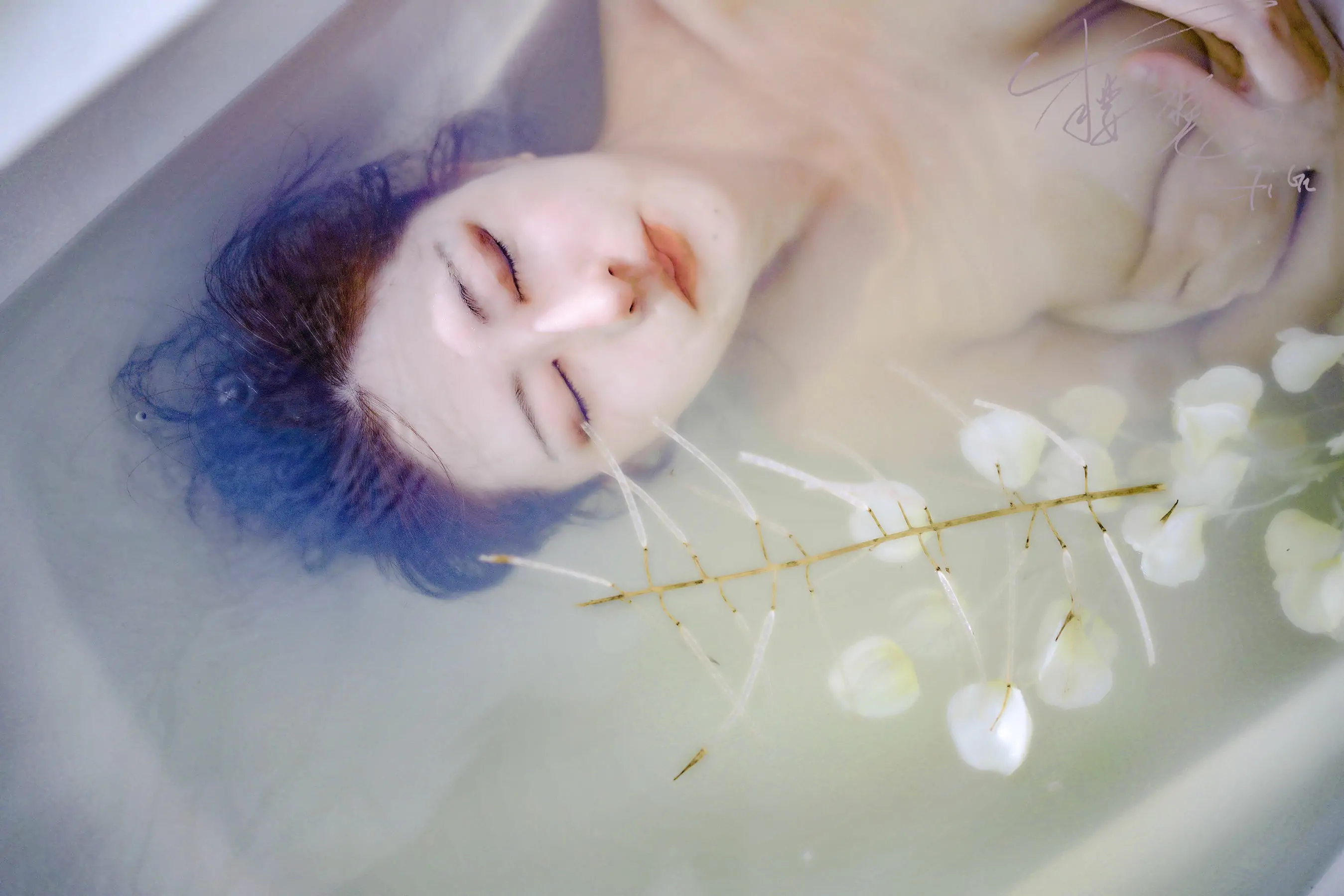 [福利COS] 网络红人樱晚gigi – 清衣.池
