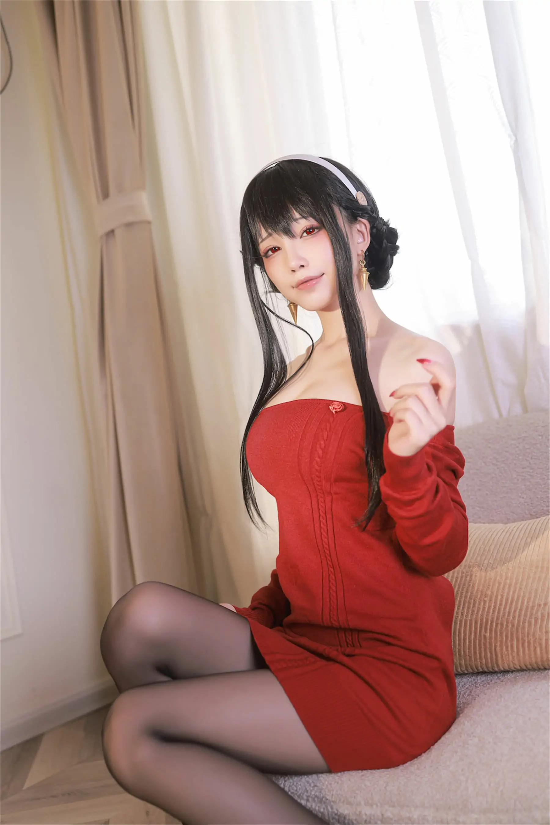 [福利COS] 动漫博主水淼aqua – 夜兰 约尔红毛衣