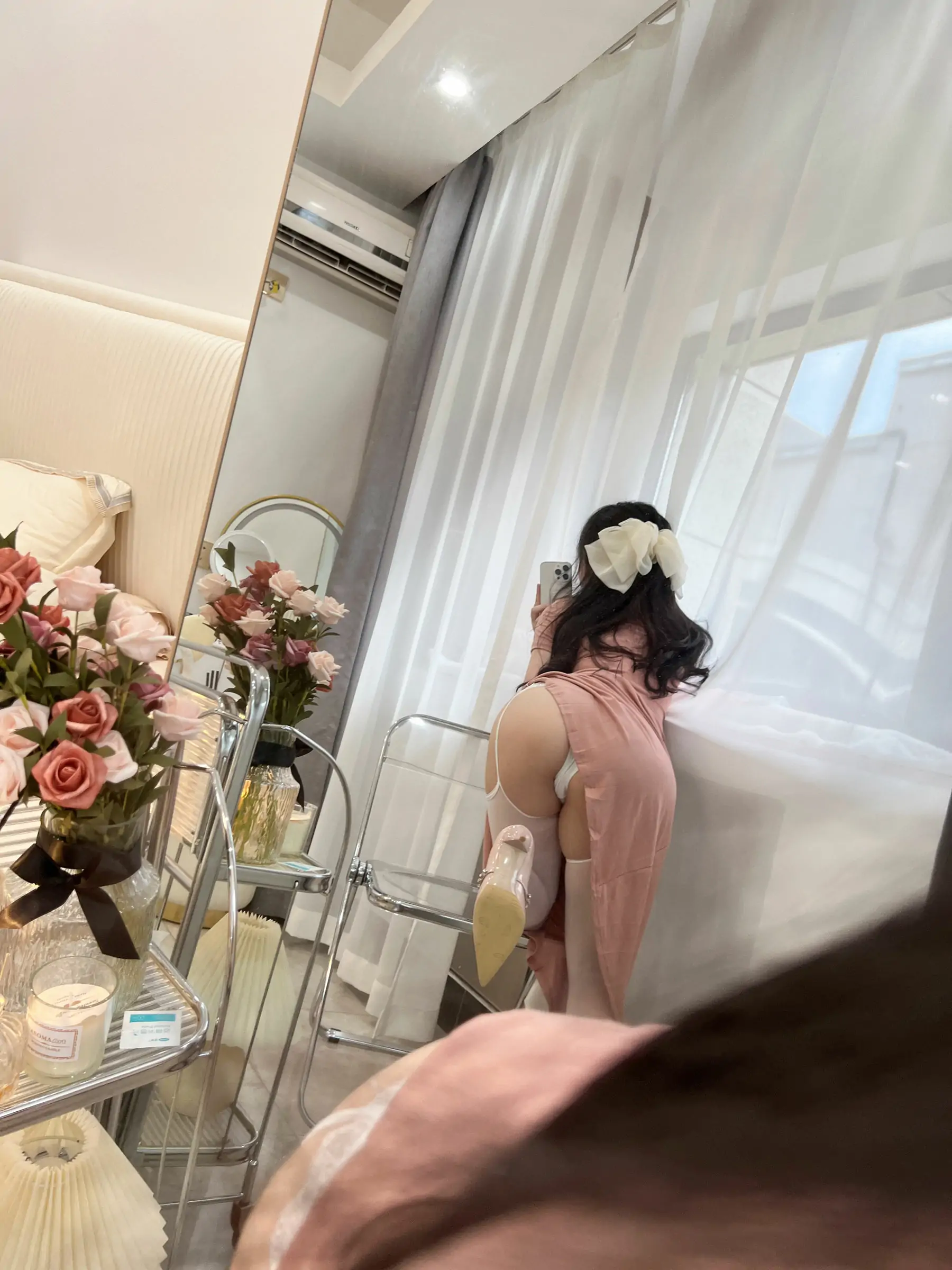 [福利COS] 蜜桃少女是依酱呀 – 人妻