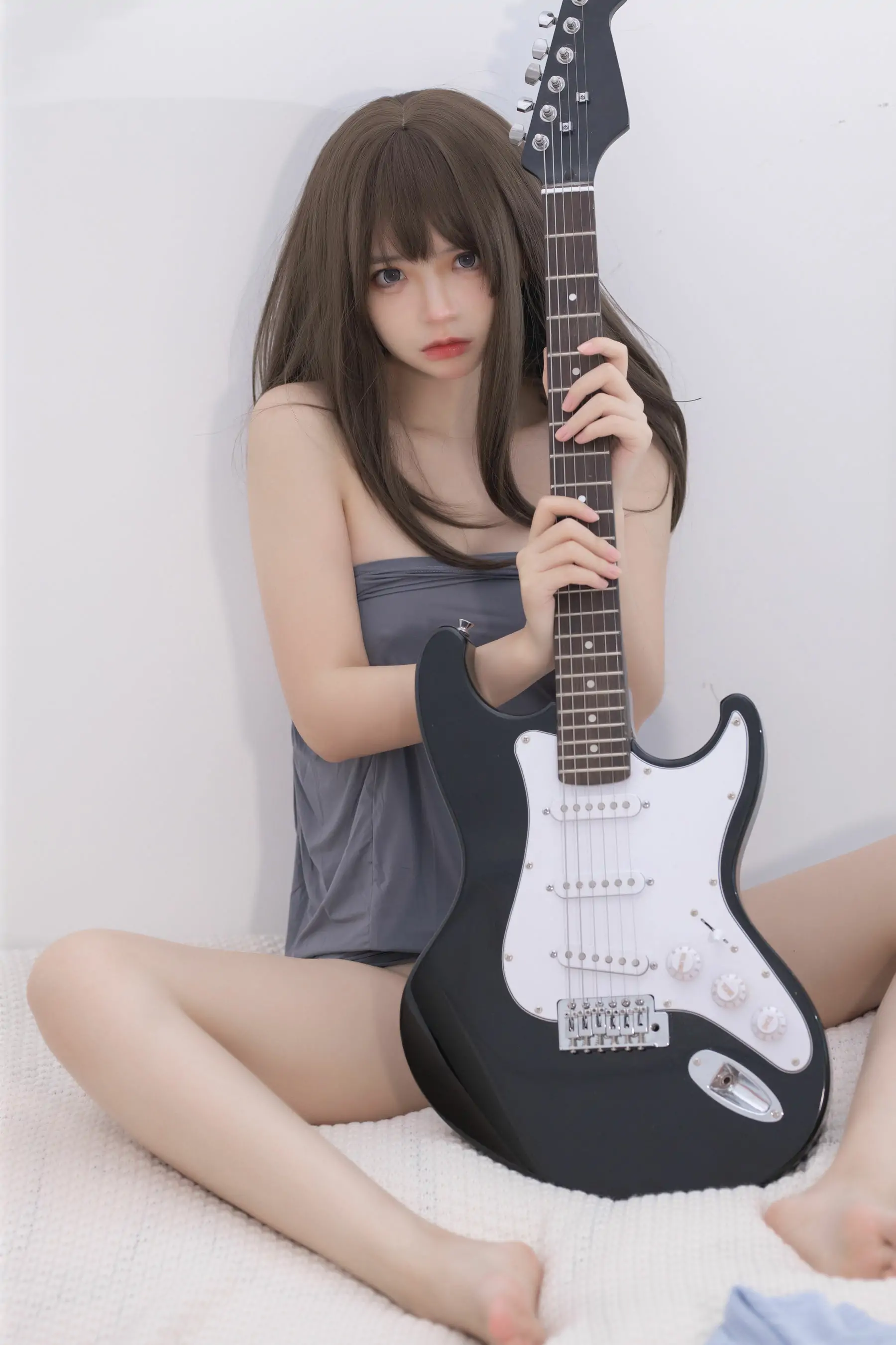 [福利COS] 疯猫ss – 2022夏日限定 吉他妹妹 裙子