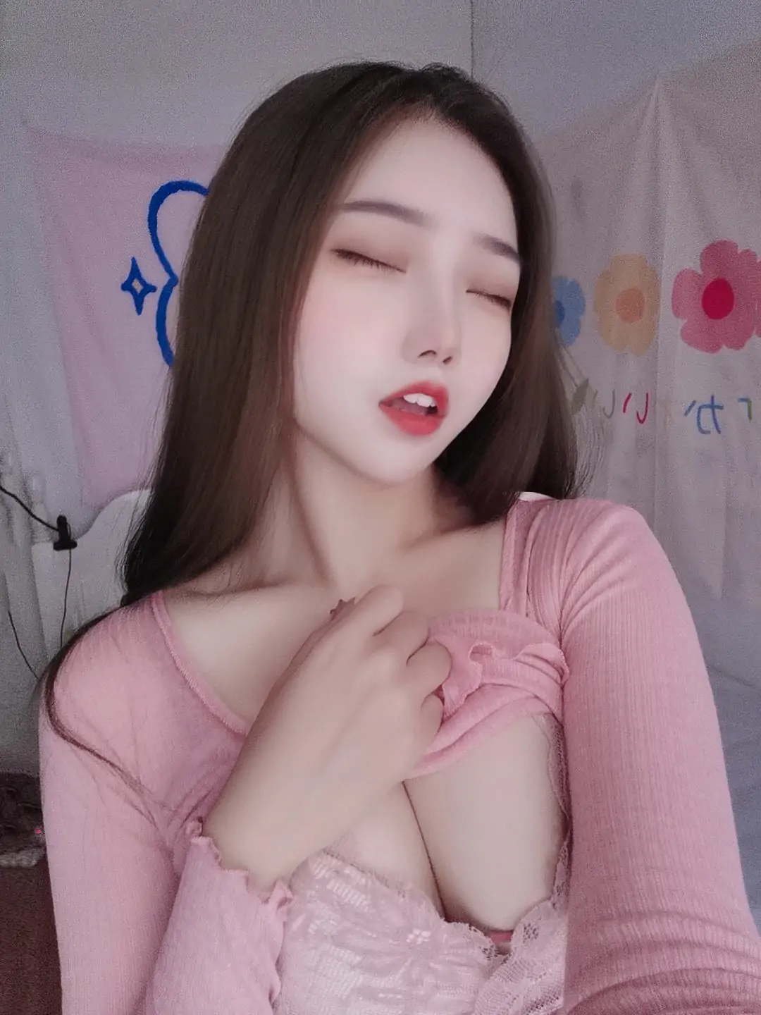 [福利COS] eloise软软 – 额外的滤镜