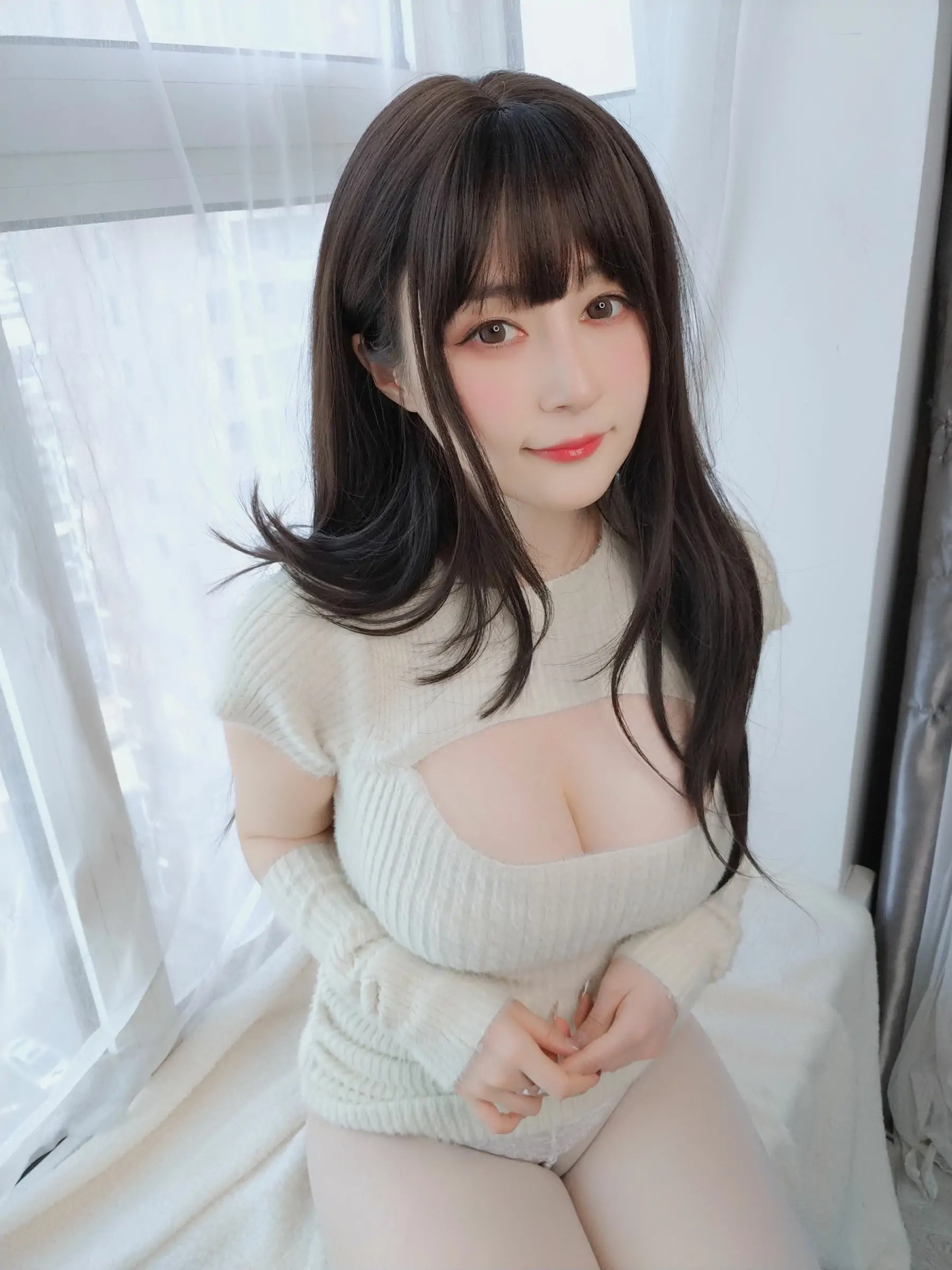 [福利COS] Coser小姐姐白银 – 白い真珠