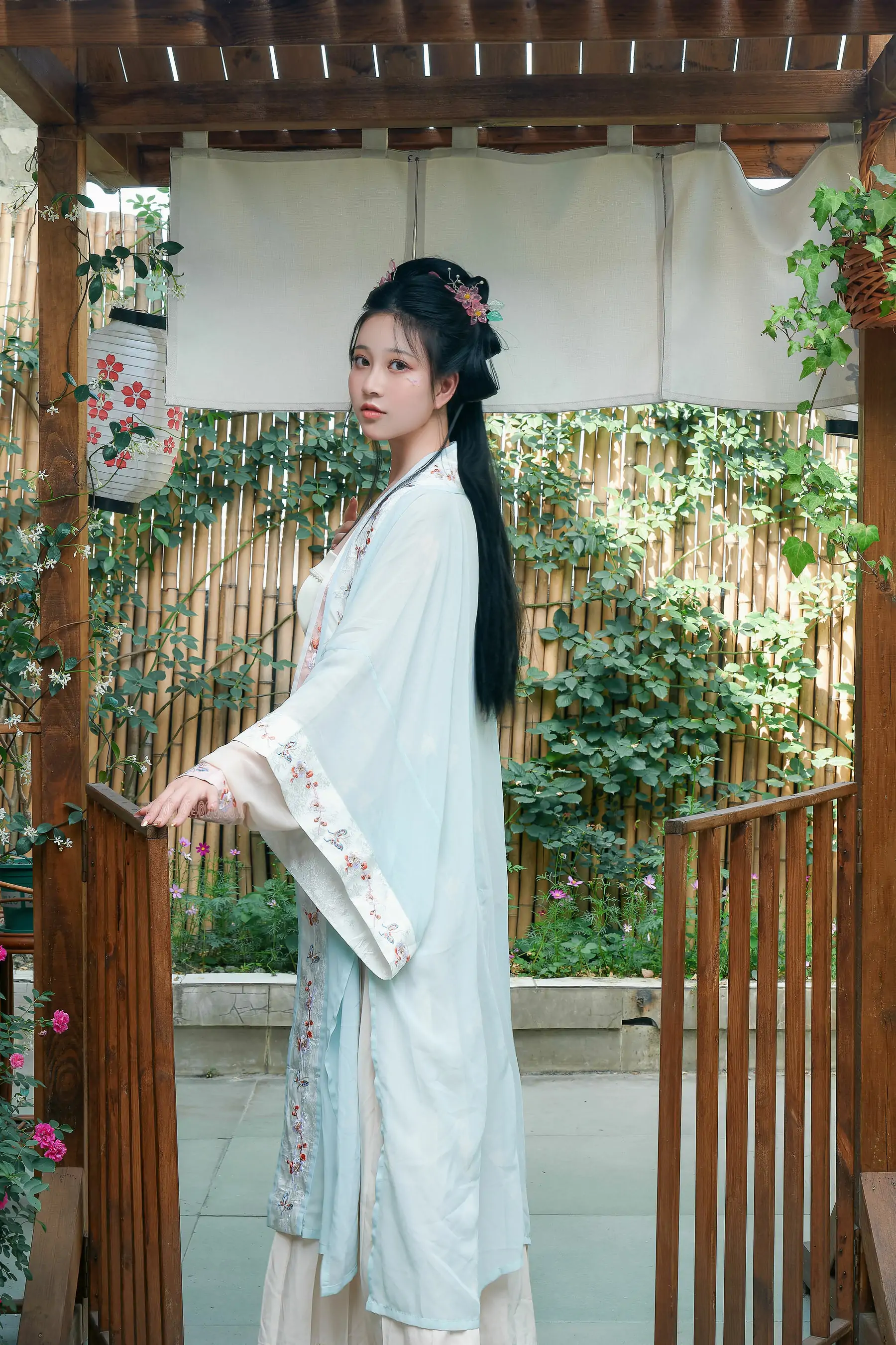 [福利COS] Nnian – 花间集