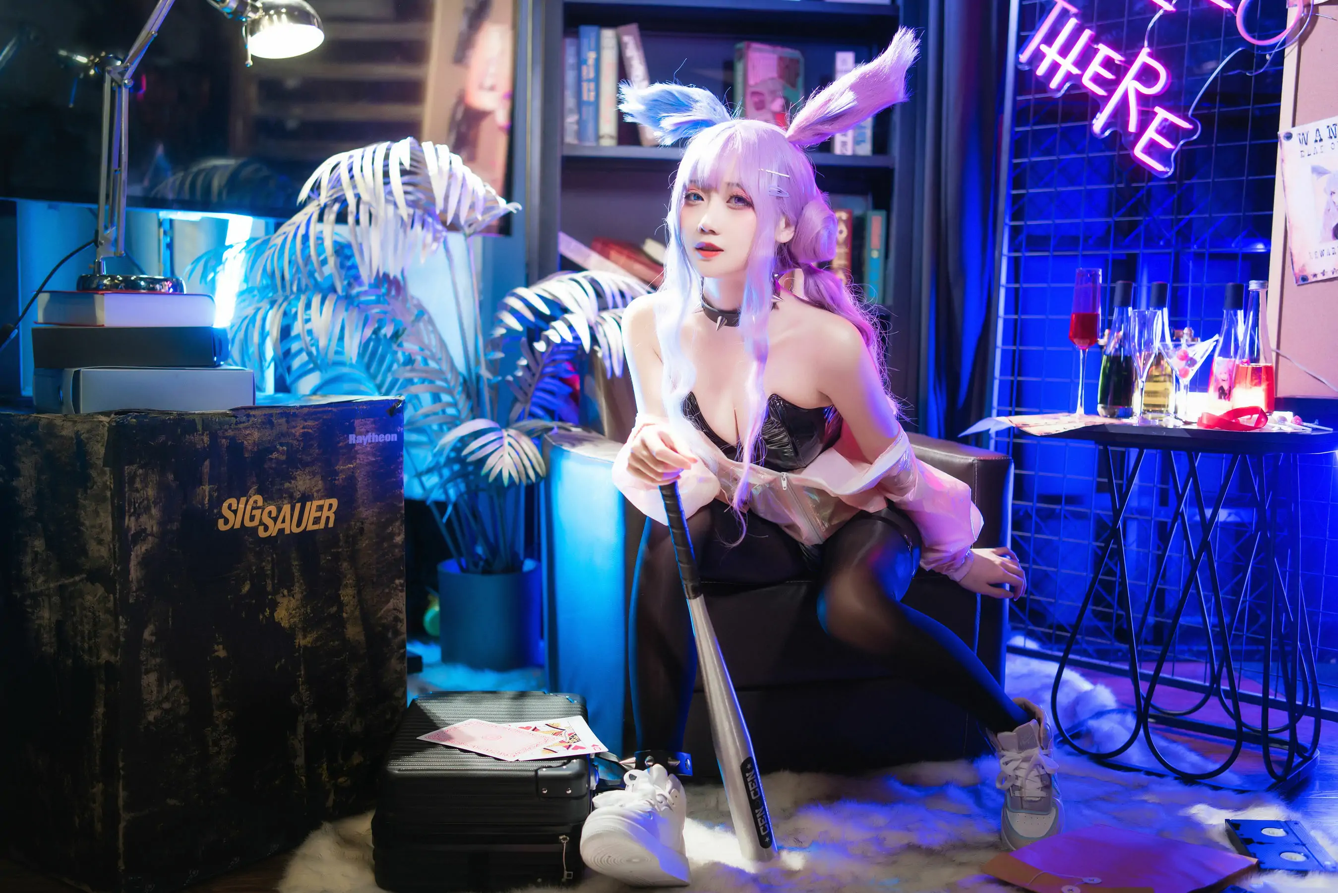 [福利COS] 焖焖碳 – 麻辣兔头X异色兔