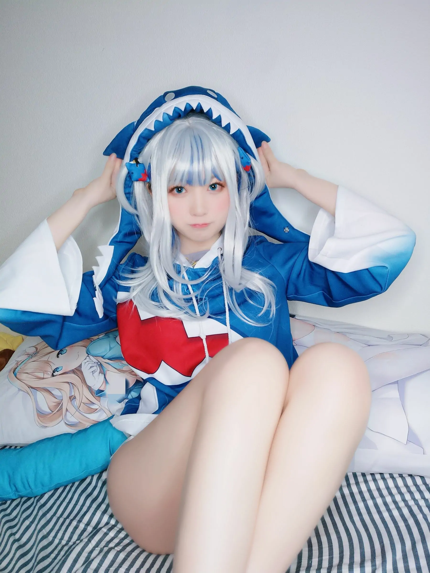 Yuki亭 –   Gawer gura cosplay