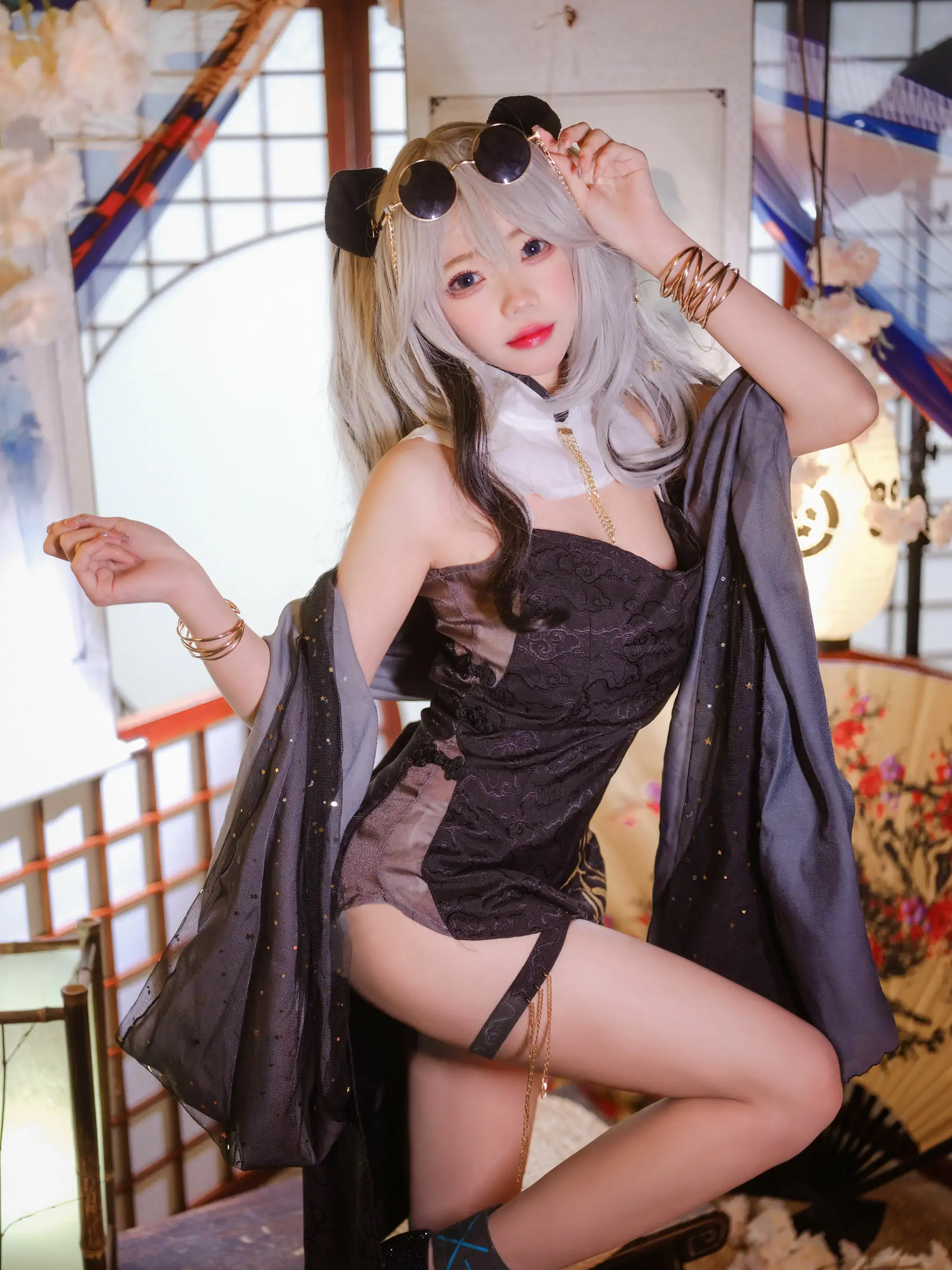 咬一口兔娘 –   食铁兽
