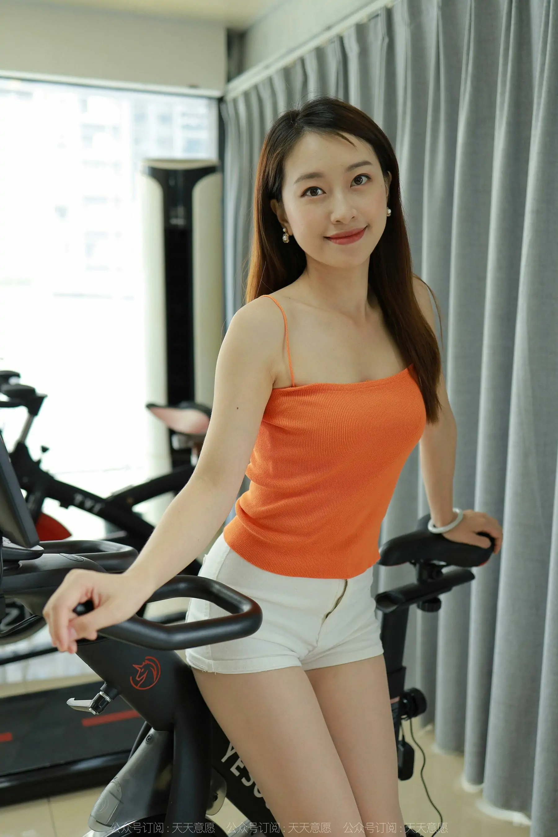 IESS异思趣向 – 模特：小婕 《动感单车》