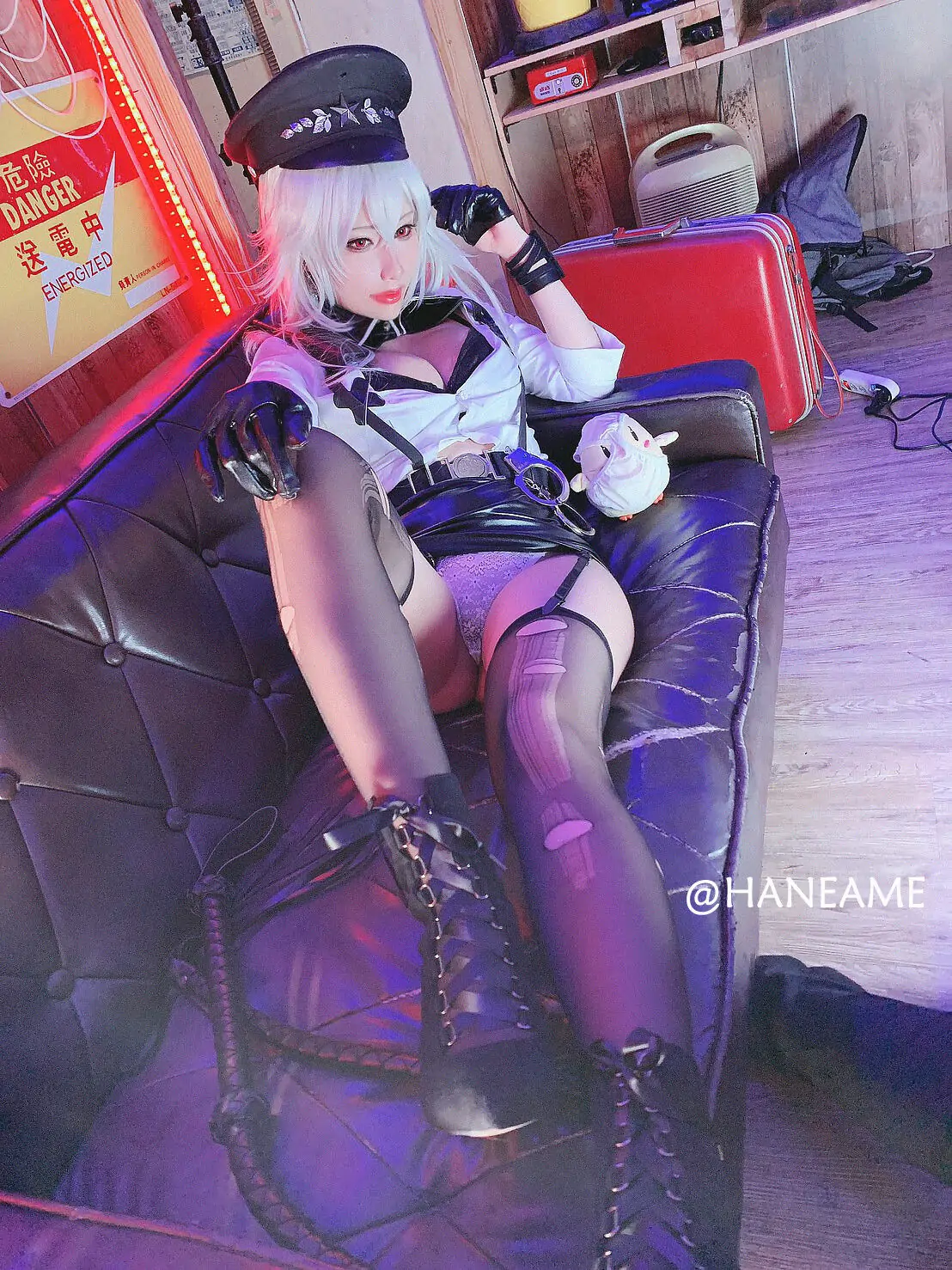 Hane Ame 雨波写真 – Gangut Police (Azur Lane)