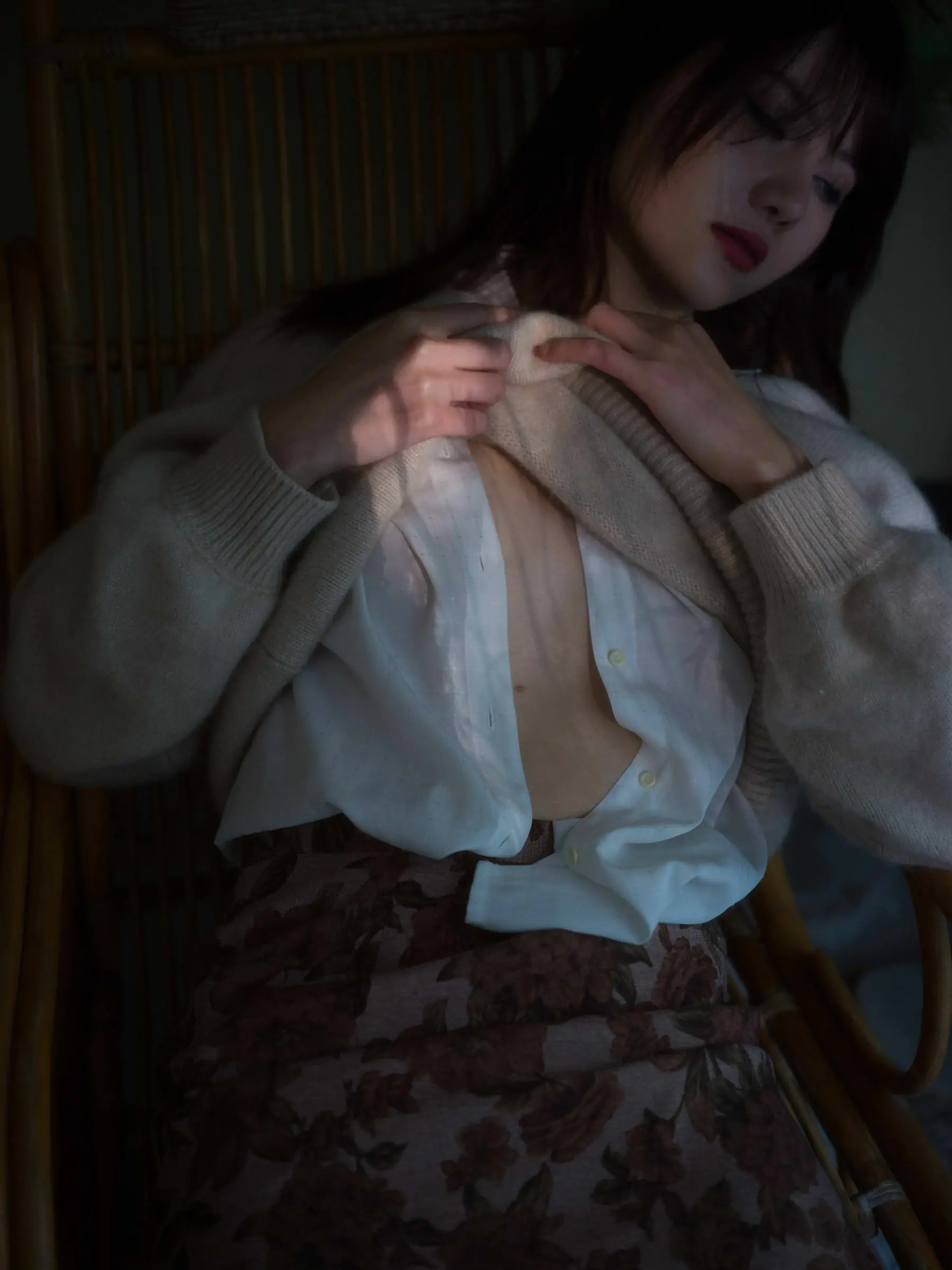 美女模特Azhua19970(阿朱啊) - 晚烟
