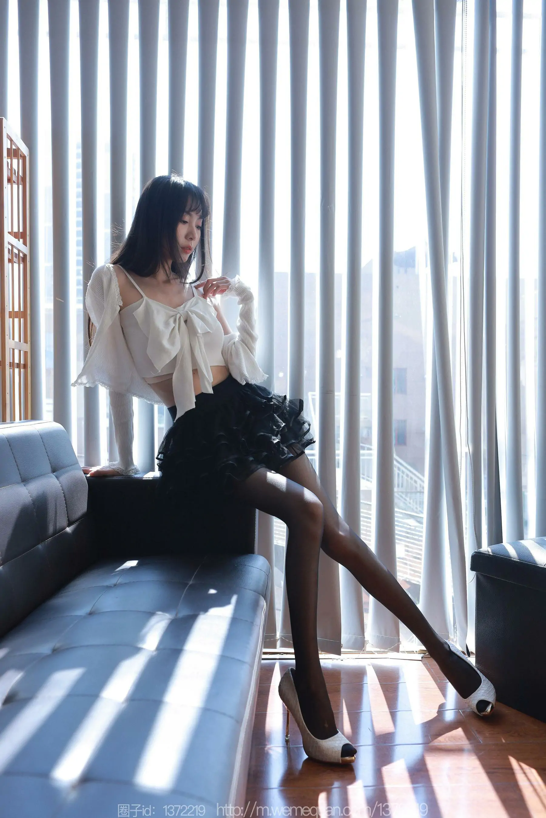 IESS异思趣向 – 模特： 团团 《美妙后竖线》