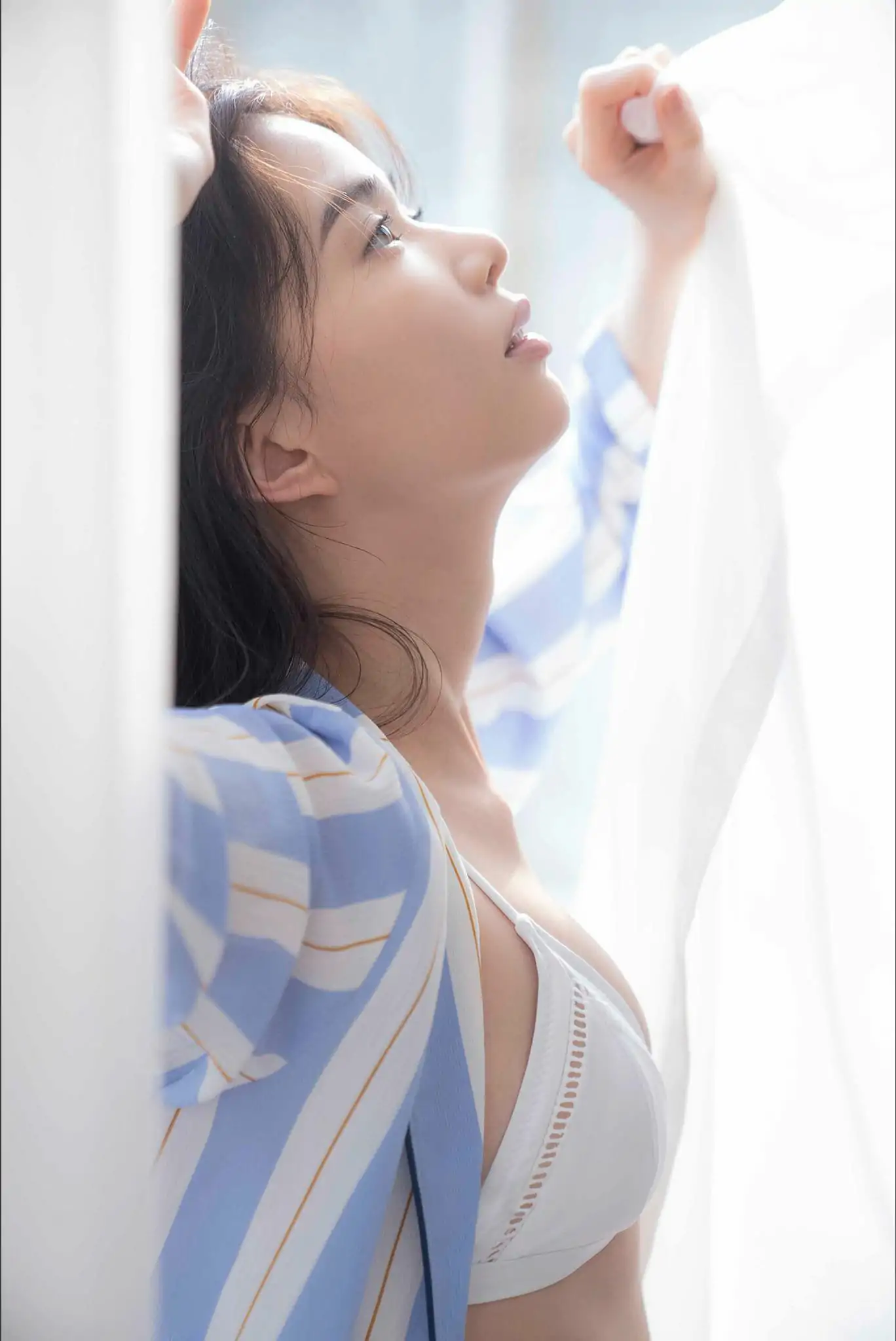Riko Matsudaira 松平璃子 - Glossy body 艶めくボディ