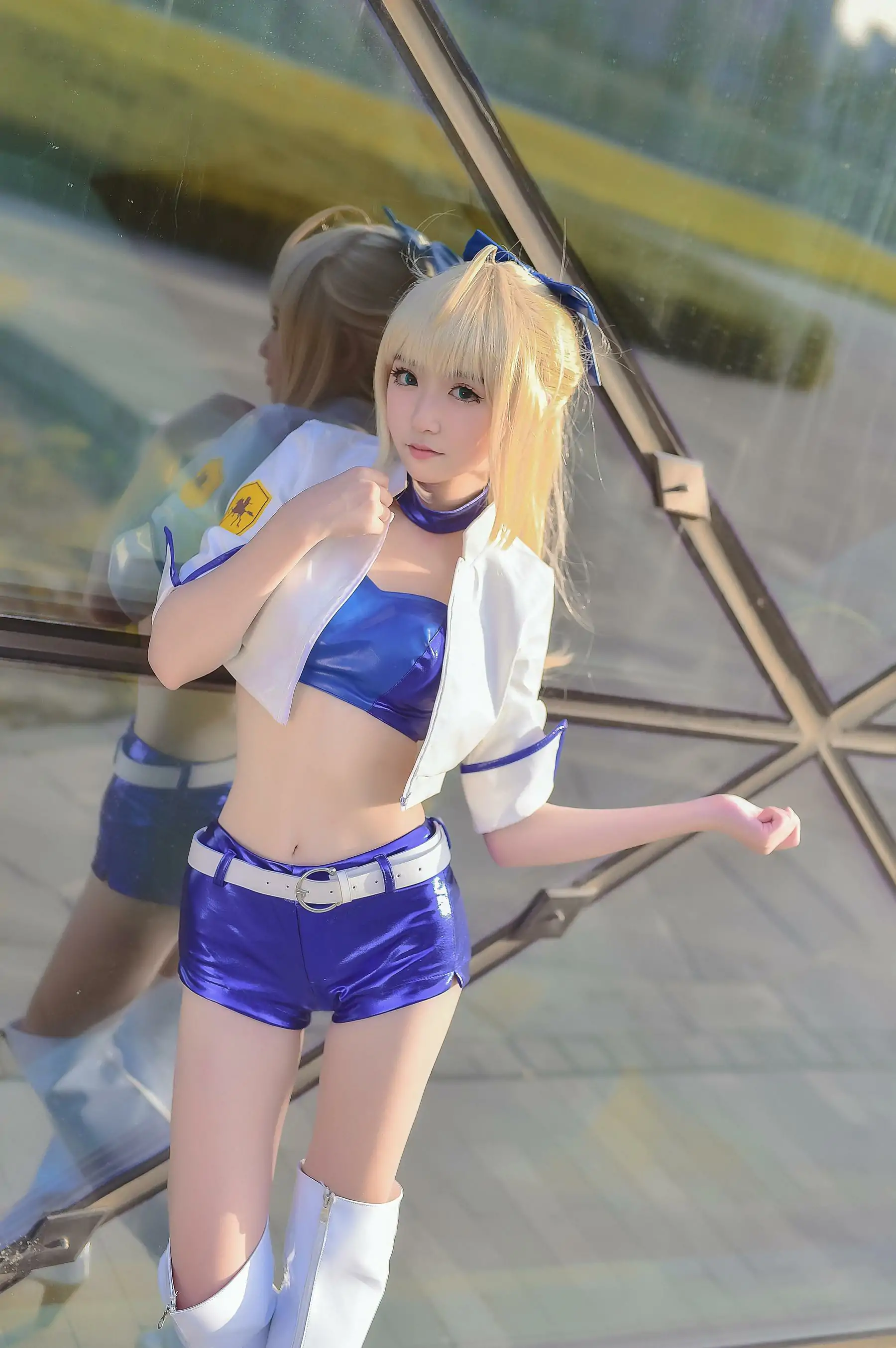 这个泡泡就是逊啦 – 阿尔托莉雅赛车服