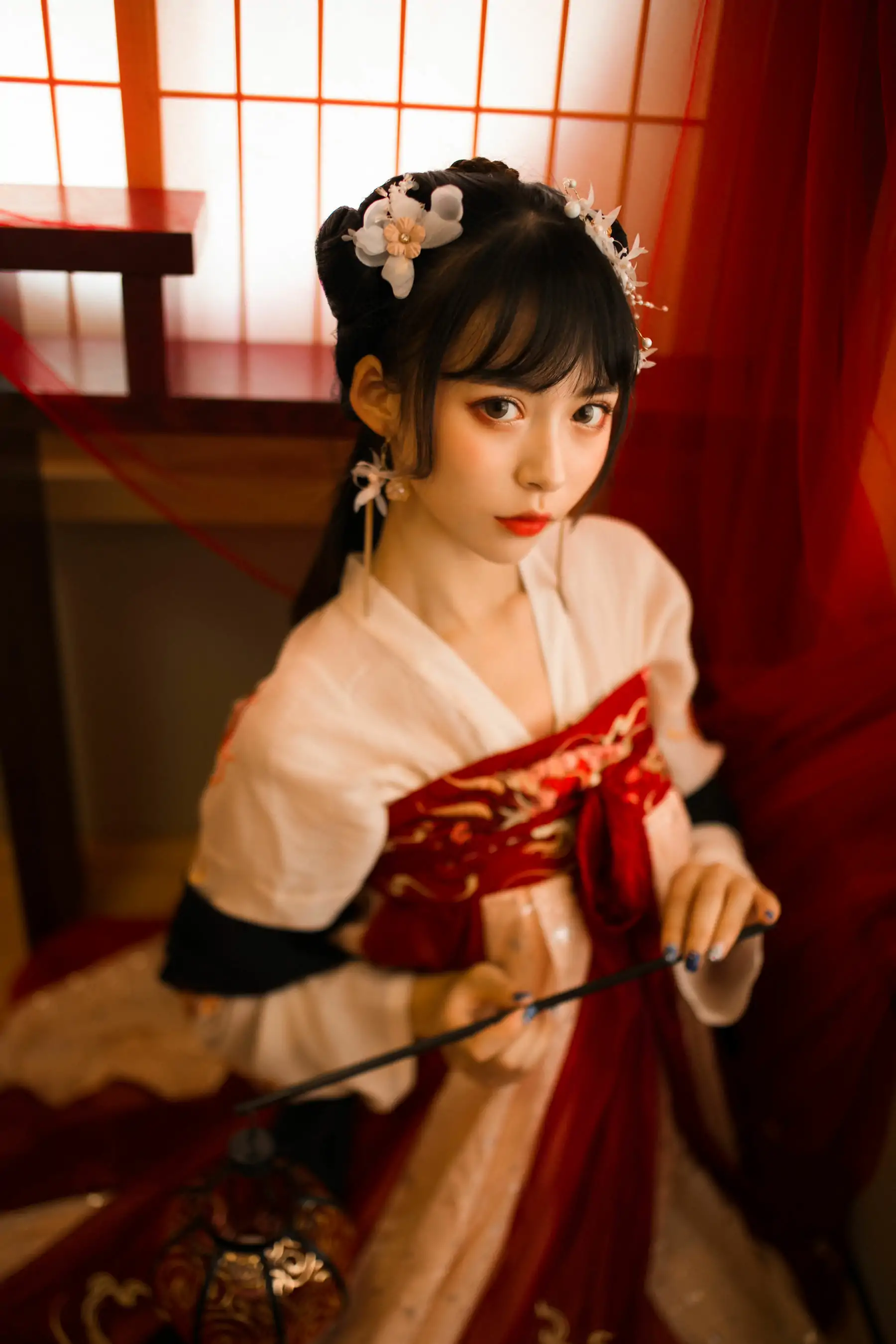 虫皿虫皿 – 龙母汉服