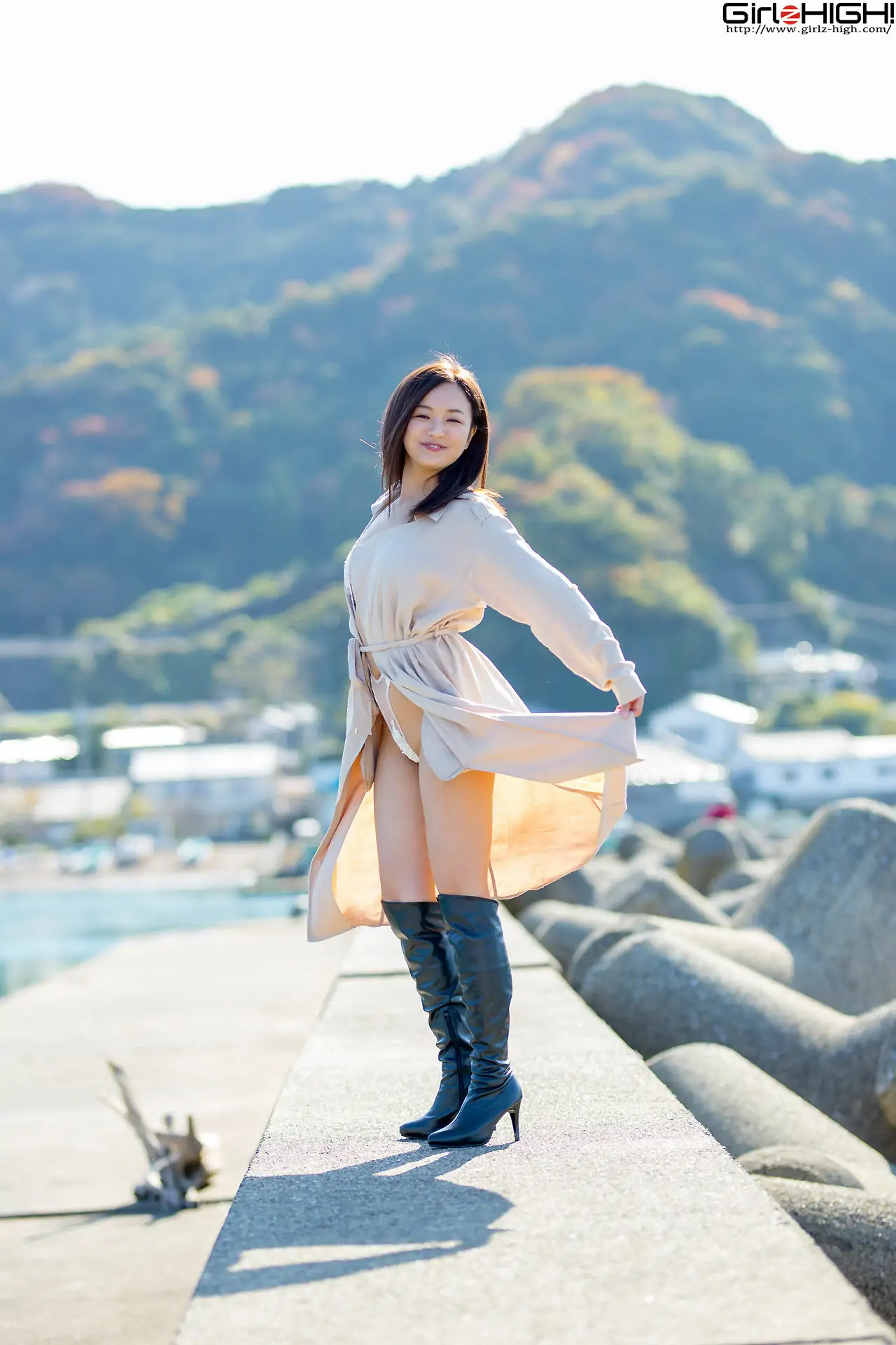[Girlz-High] Mayumi Yamanaka 山中真由美 – 海边长靴系列 – bmay_011_001