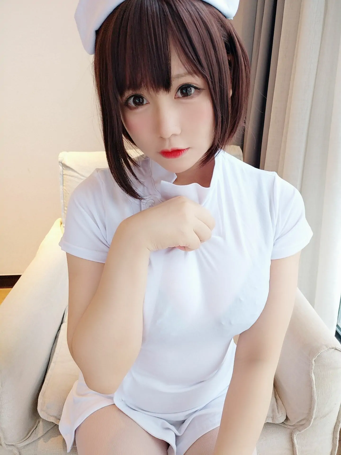 [COS福利] 萌妹子Nyako喵子 – 护士妹妹