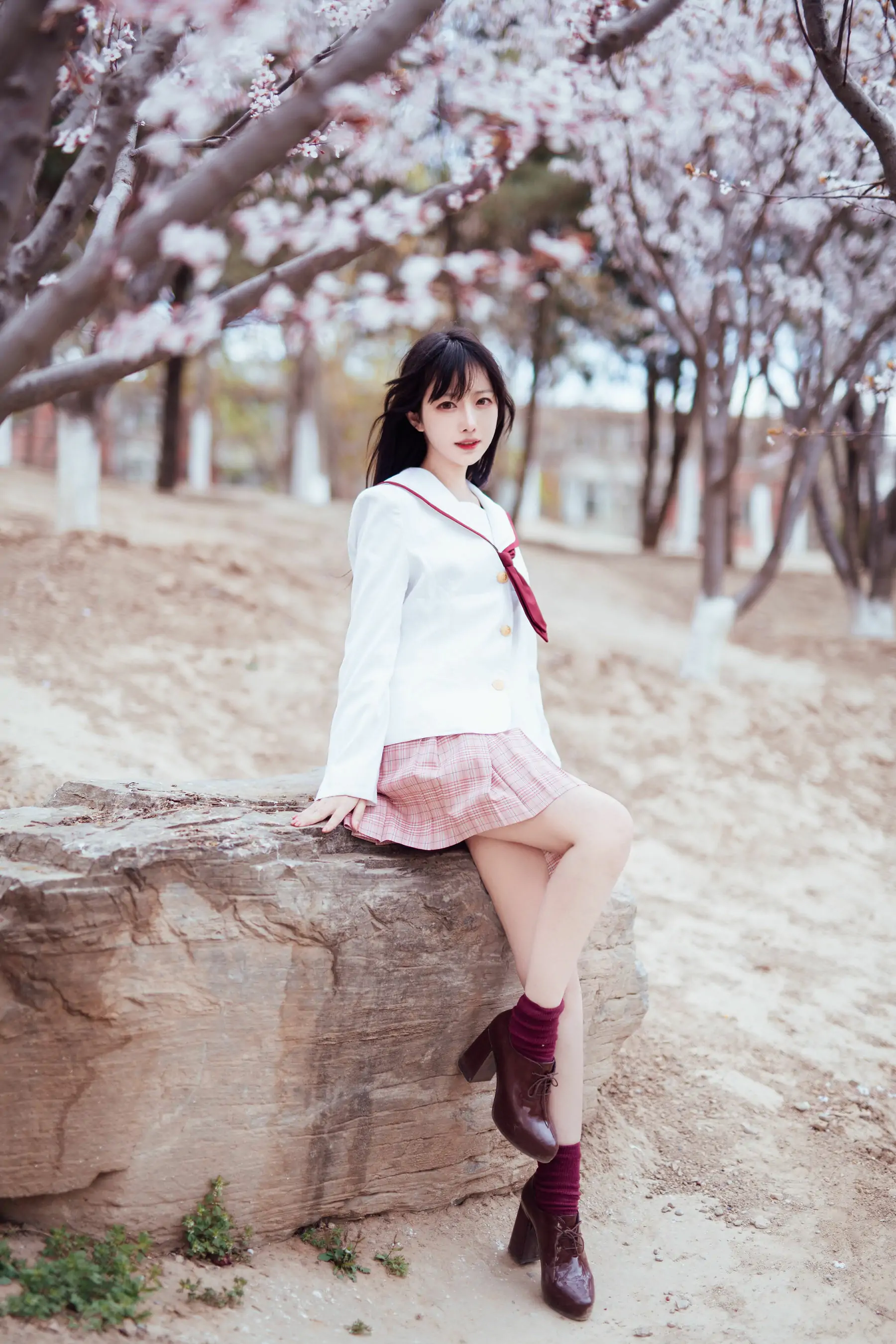 [萝莉COS] Shika小鹿鹿 – 樱花