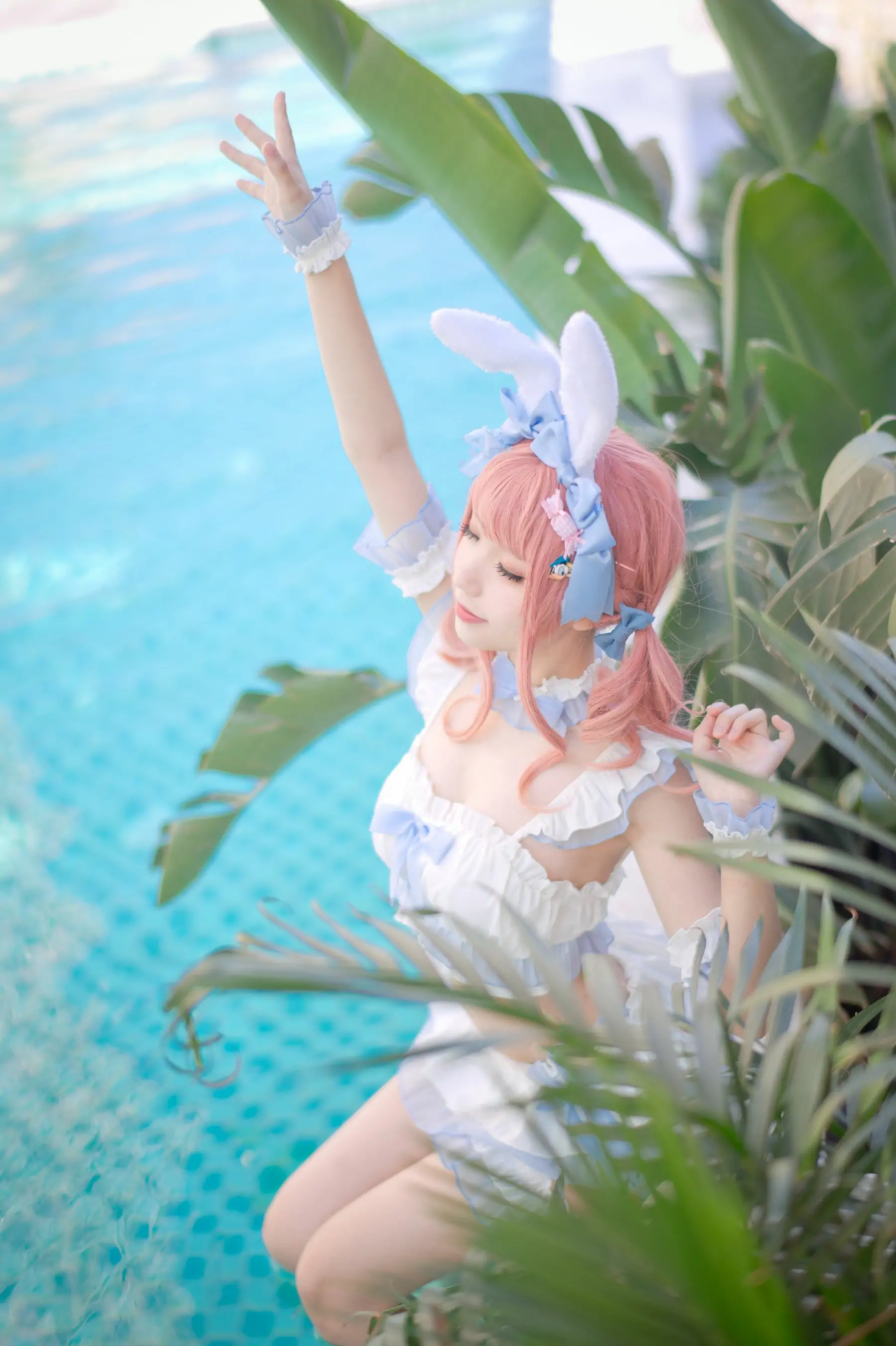 [网红COSER写真] 花柒Hana – 夏日甜芯 泳装