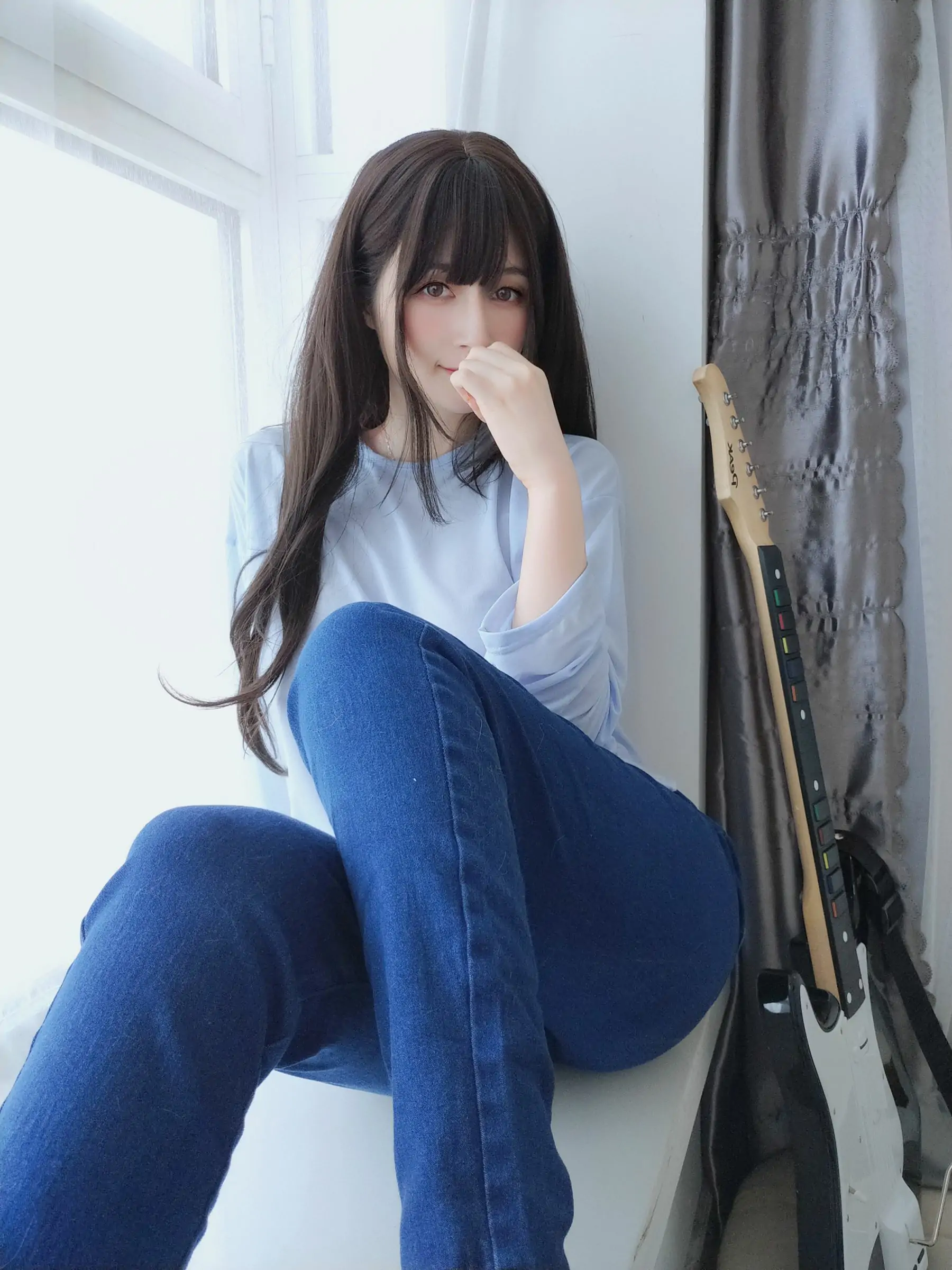 [网红COS] Coser小姐姐白银 – 妹は服を着てください